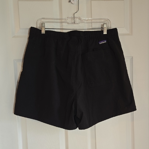 New Patagonia Women's Black Outdoor Everyday Skort Size Large - Picture 8 of 9